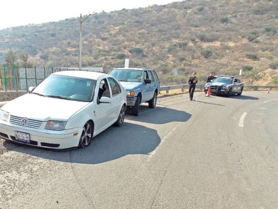 Vecinos de Cazadero exigen acabe rehabilitación de vía