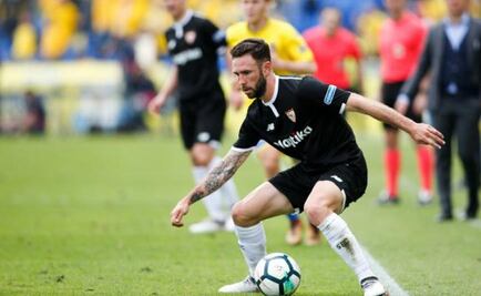 Miguel Layún es titular en victoria del Sevilla