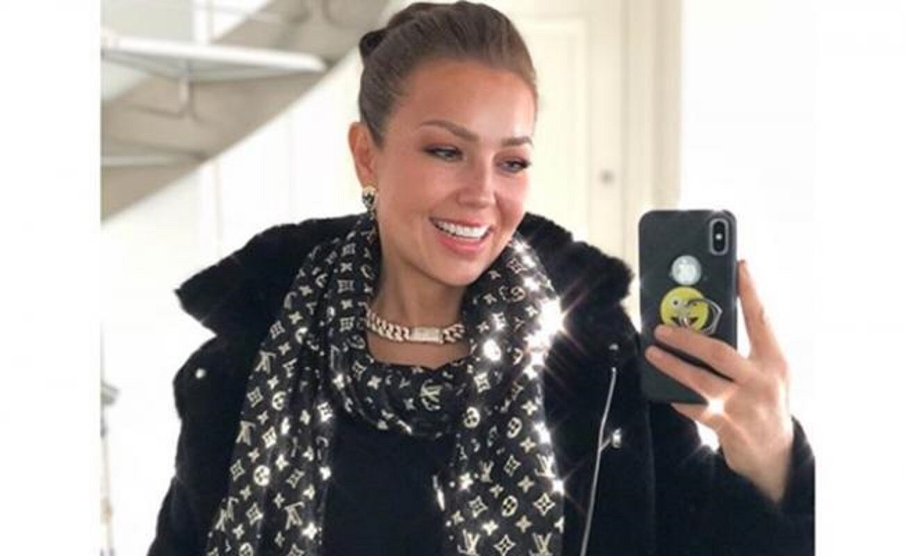 Thalía deslumbra con nuevo look