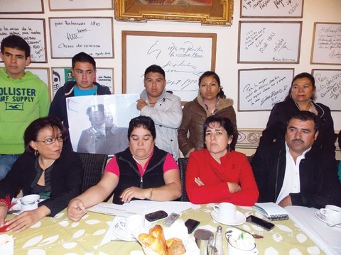 Denuncian a profesor por presuntos abusos