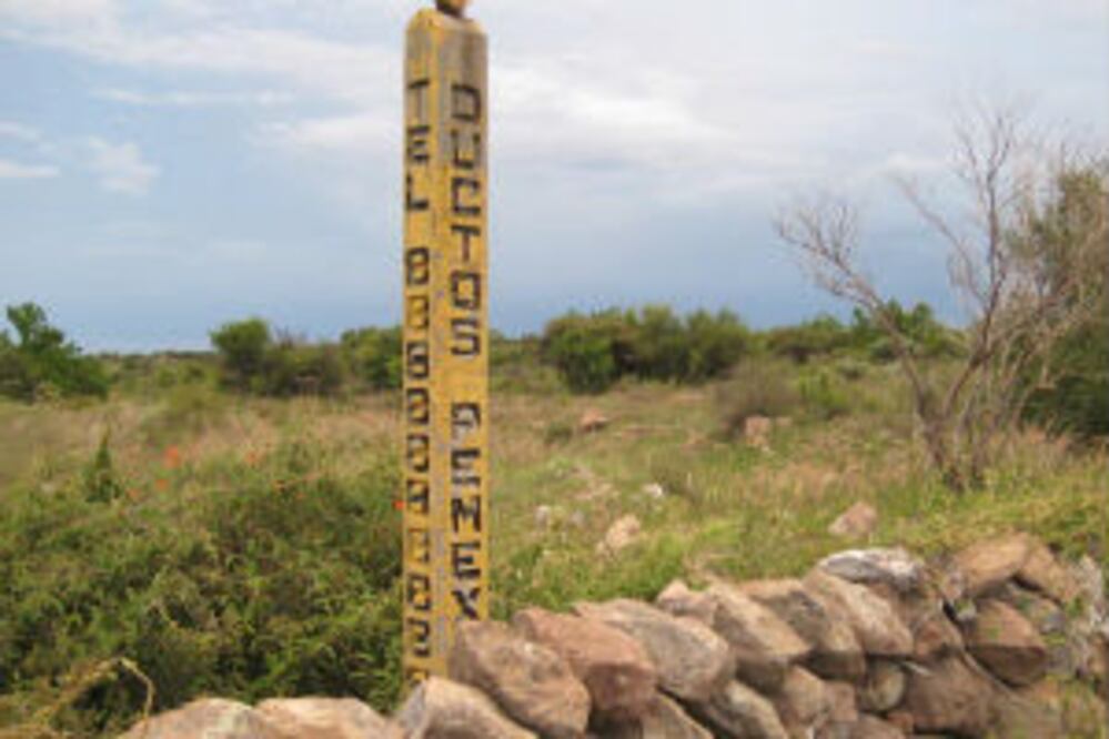 Pemex descubre ordeña en un ducto