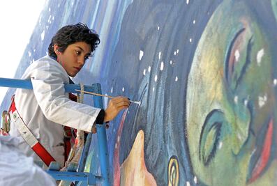 Alumnos de la UAQ restauran mural en Hécules