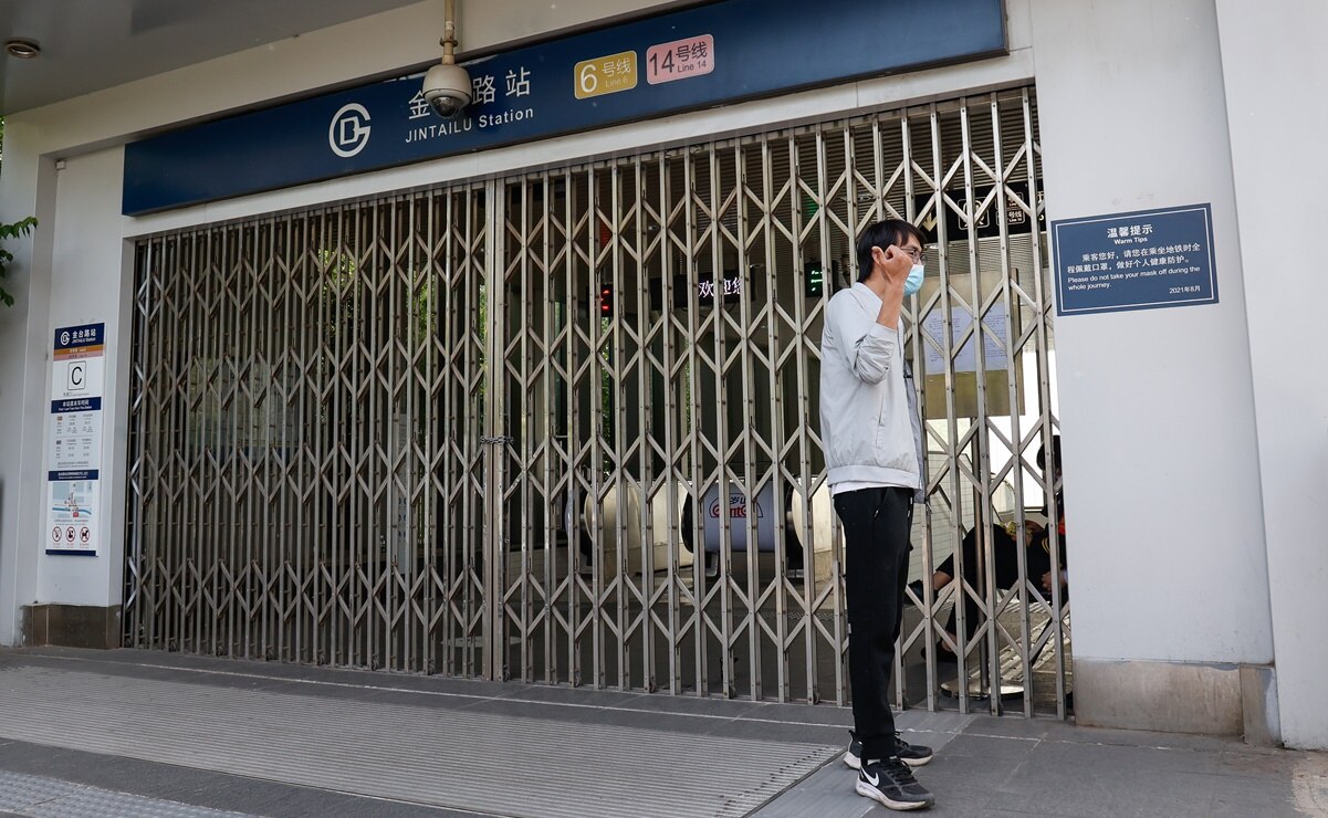 Cierran decenas de estaciones del Metro de Beijing para tratar de contener el Covid-19