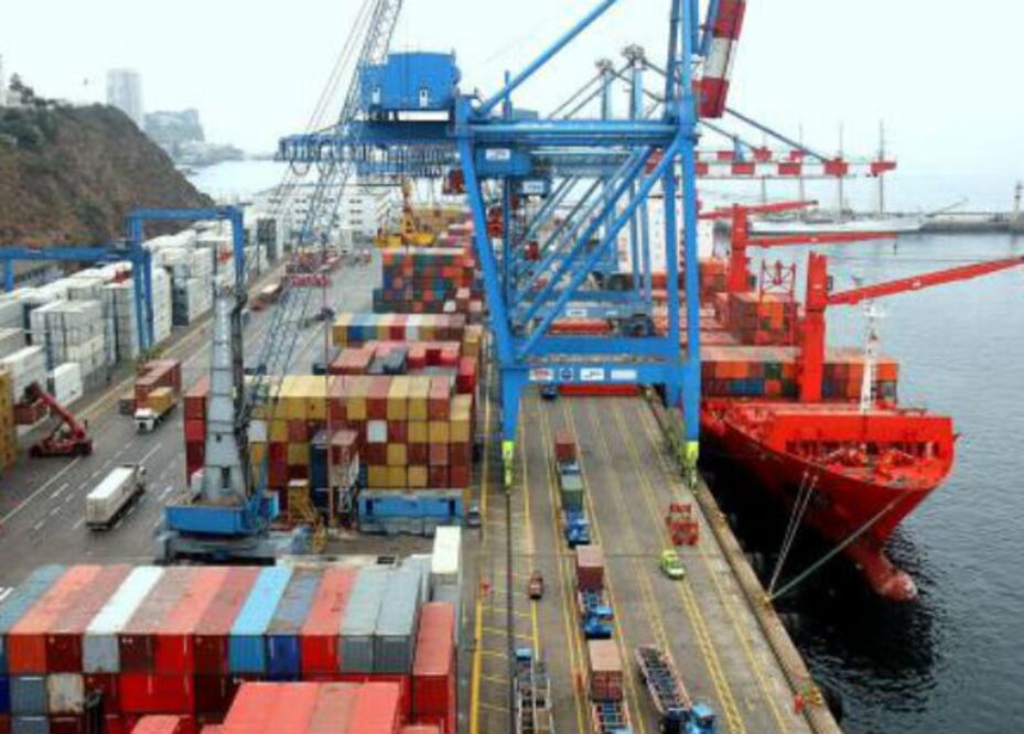 Sufren exportaciones chinas mayor caída en 17 meses