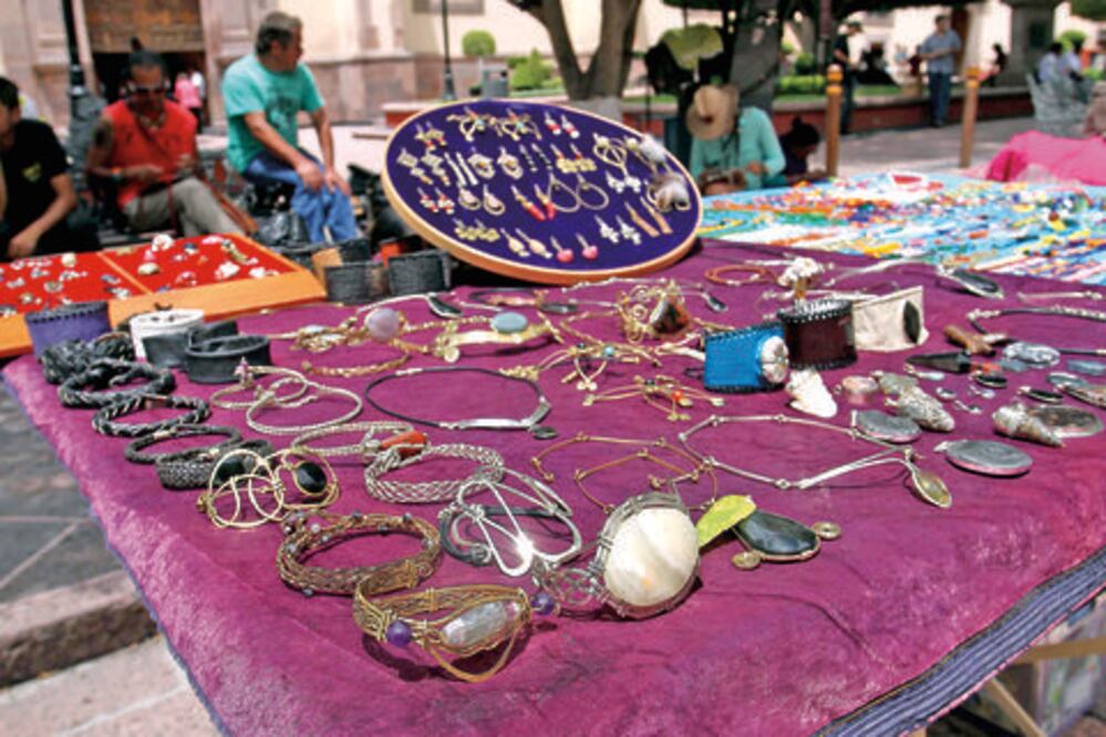 Proyectan crear mercado artesanal