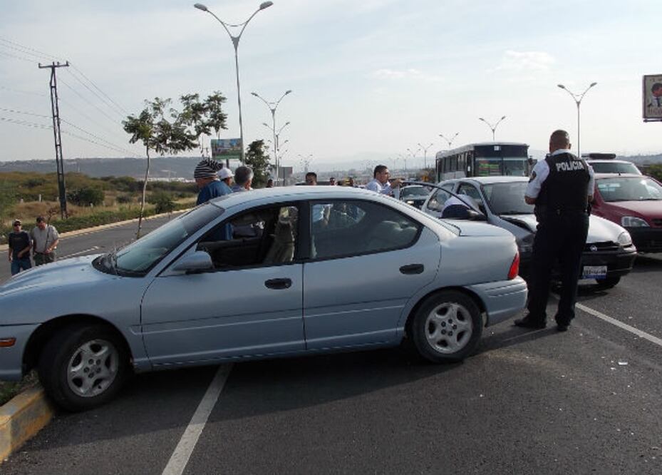 Choque en Paseo de la República