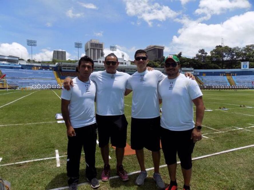 En tiro con arco varonil se amarró el boleto por equipos. (CONADE)