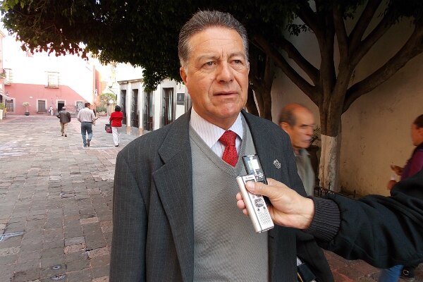 Evacuan a persona en El Lindero