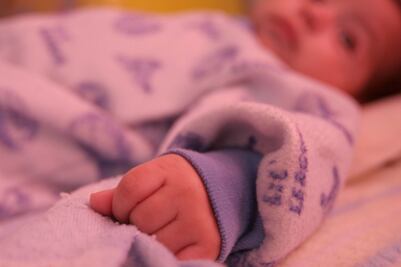 Exigen vacunar a neonatos contra la tuberculosis