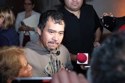 Simón González llega a Querétaro y se reúne con su familia