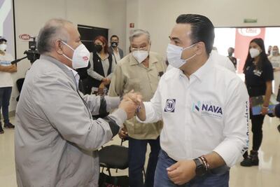 Luis Nava promete dar 142 obras a constructores