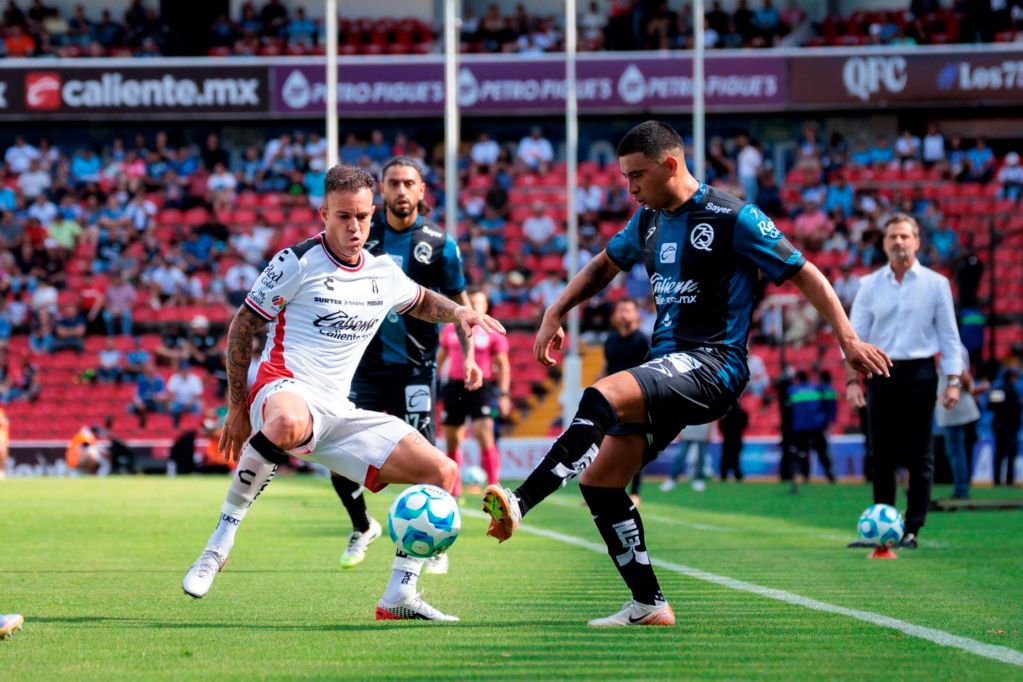 Gallos Blancos empata con el Atlas