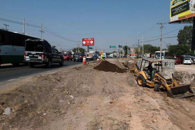 Reportan avance del 35% en obras de carretera 200