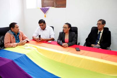 Firman 14 aspirantes la agenda incluyente