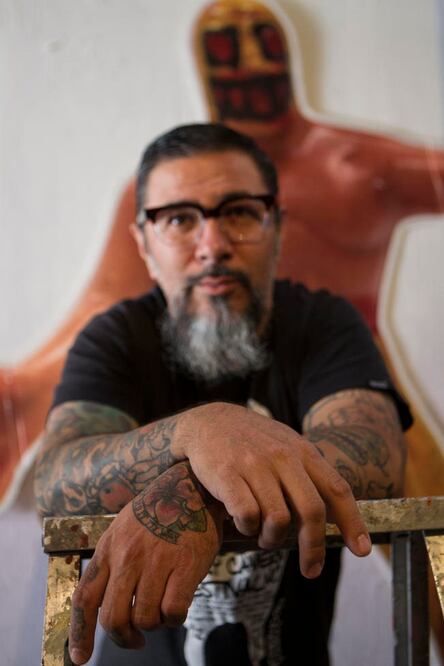 Adrián RO, quien combina su pasión por la cocina y la fotografía, expondrá sus piezas en el Centro de Arte Bernardo Quintana (DEMIAN CHÁVEZ. EL UNIVERSAL)