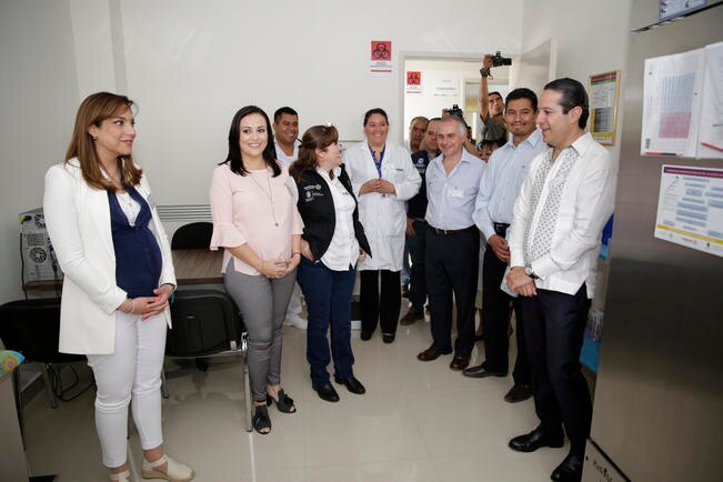 Confirman entrega de escrituras de hospital