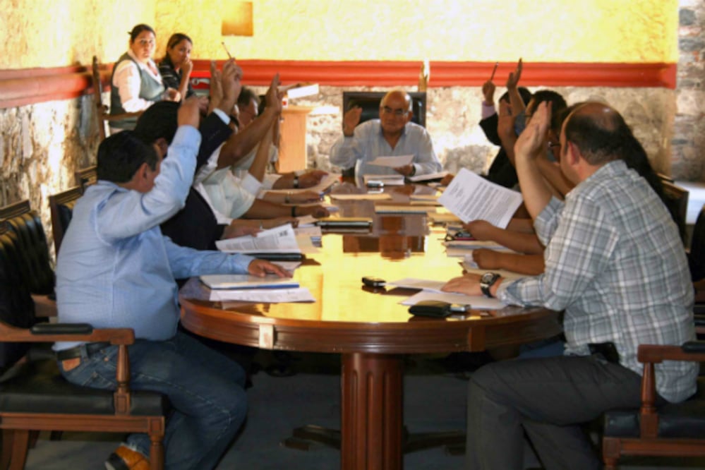 Nombran  a nuevos secretarios en Corregidora