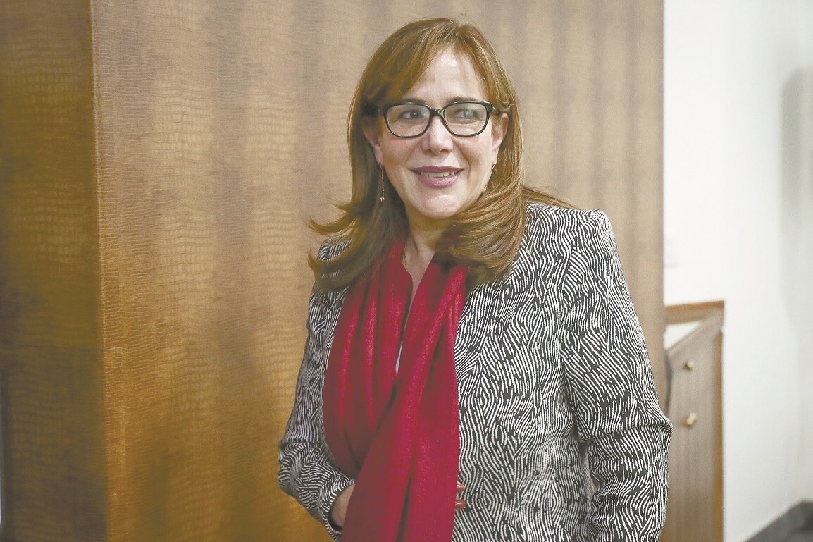 Morena Querétaro impugna registro de Yeidckol Polevnsky