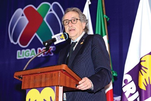 Decio rechaza iniciativa de ley en el futbol