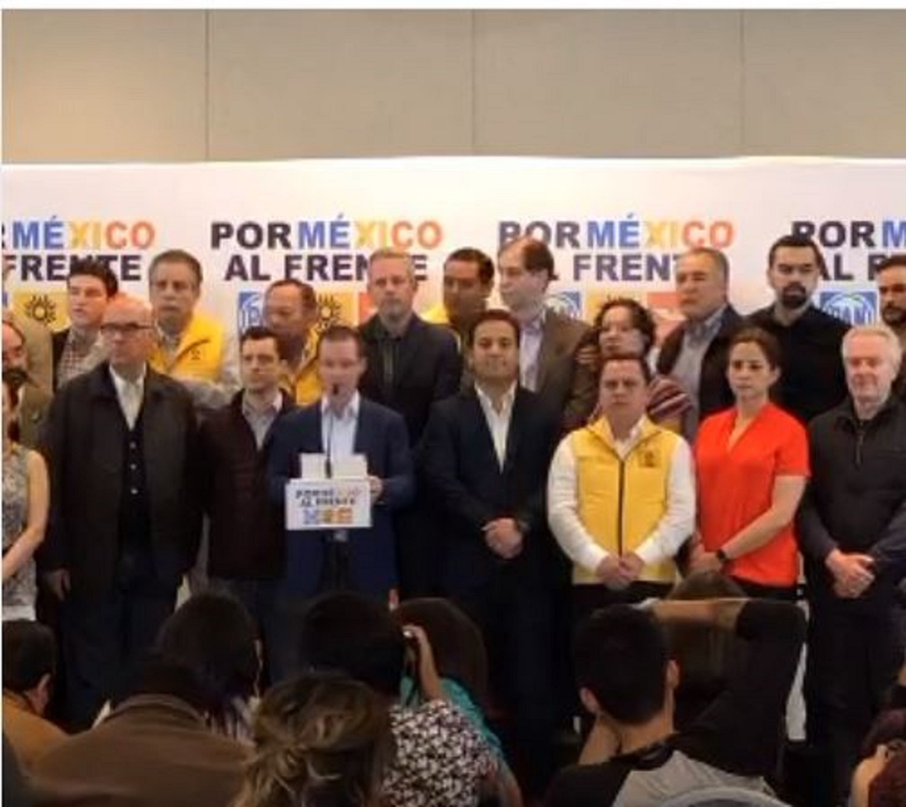 Anaya pide a EPN sacar las manos del proceso electoral