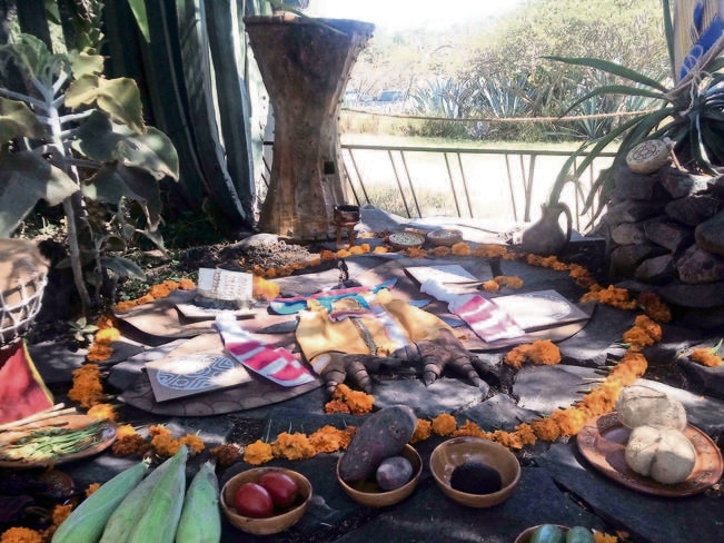 Levantan en El Pueblito altar en honor a la diosa Itzpapalotl