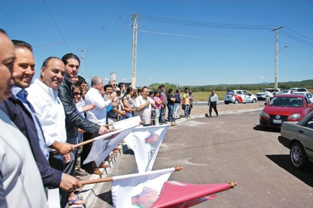 Abren Bulevar Peñaflor