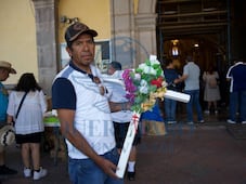 Fe y tradición se unen en la bendición de la Cruz