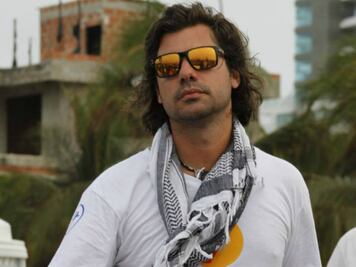 De la Rúa insiste, Shakira aún no gana 