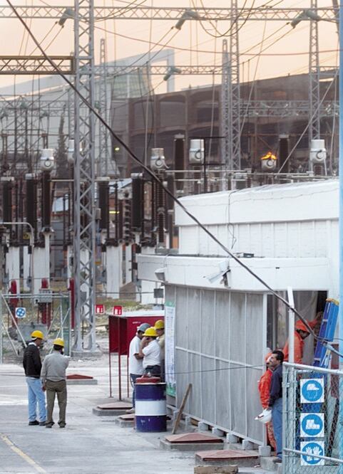 Encarcelan  a empleado de la CFE