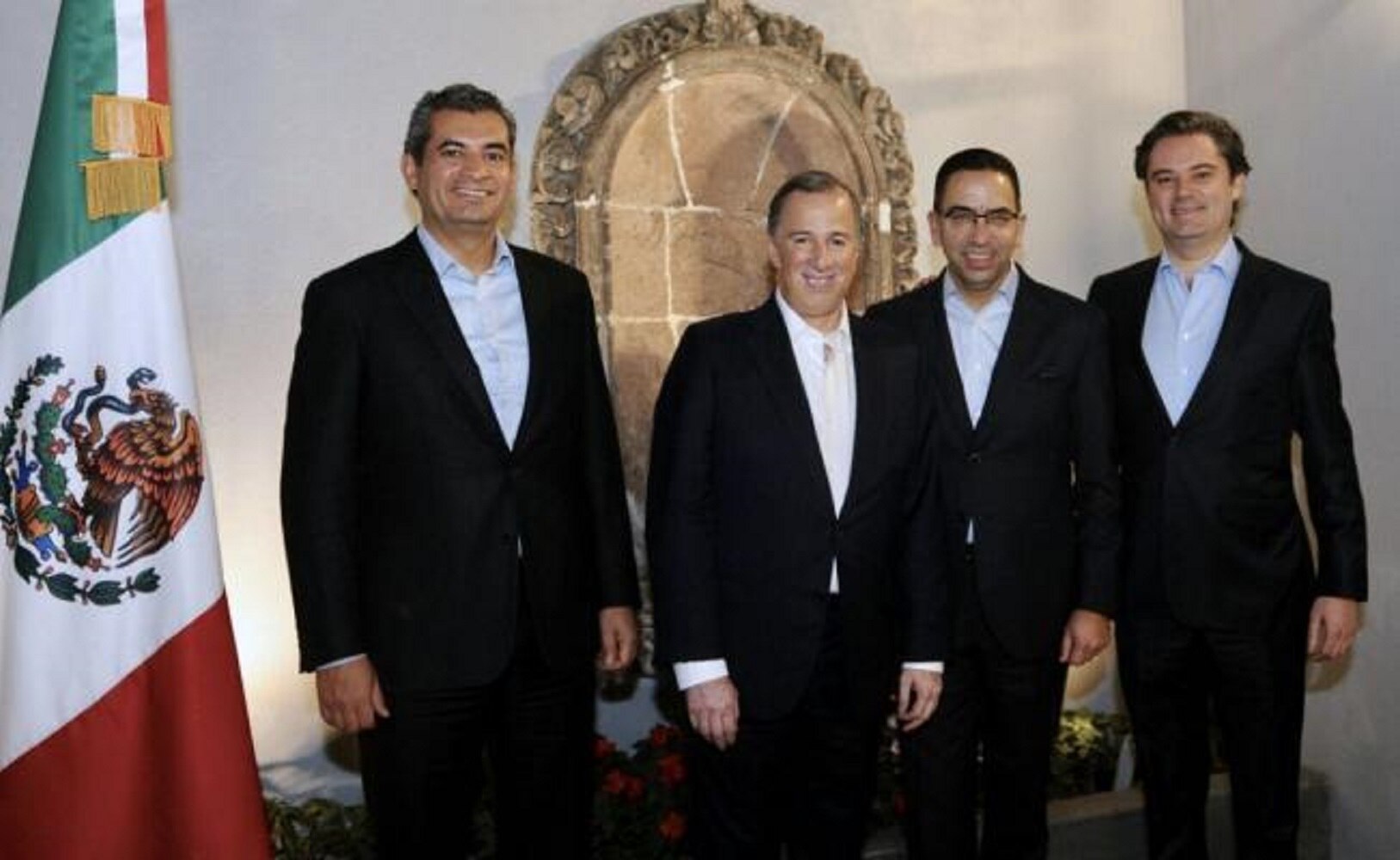 Javier Lozano se incorpora a precampaña de Meade