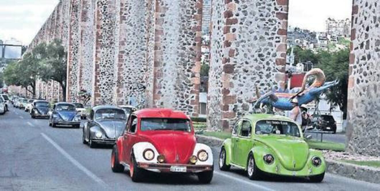 Festejan el Día del Padre en caravana