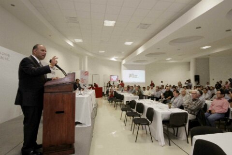 “Trabajaré de la mano de ingenieros en obras”