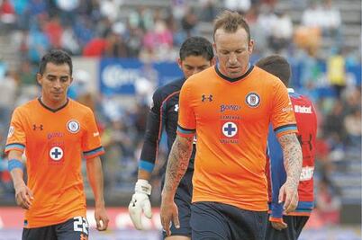 Cruz Azul vuelve a las andadas