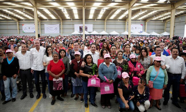 Van 100 mdp para la mujer rural