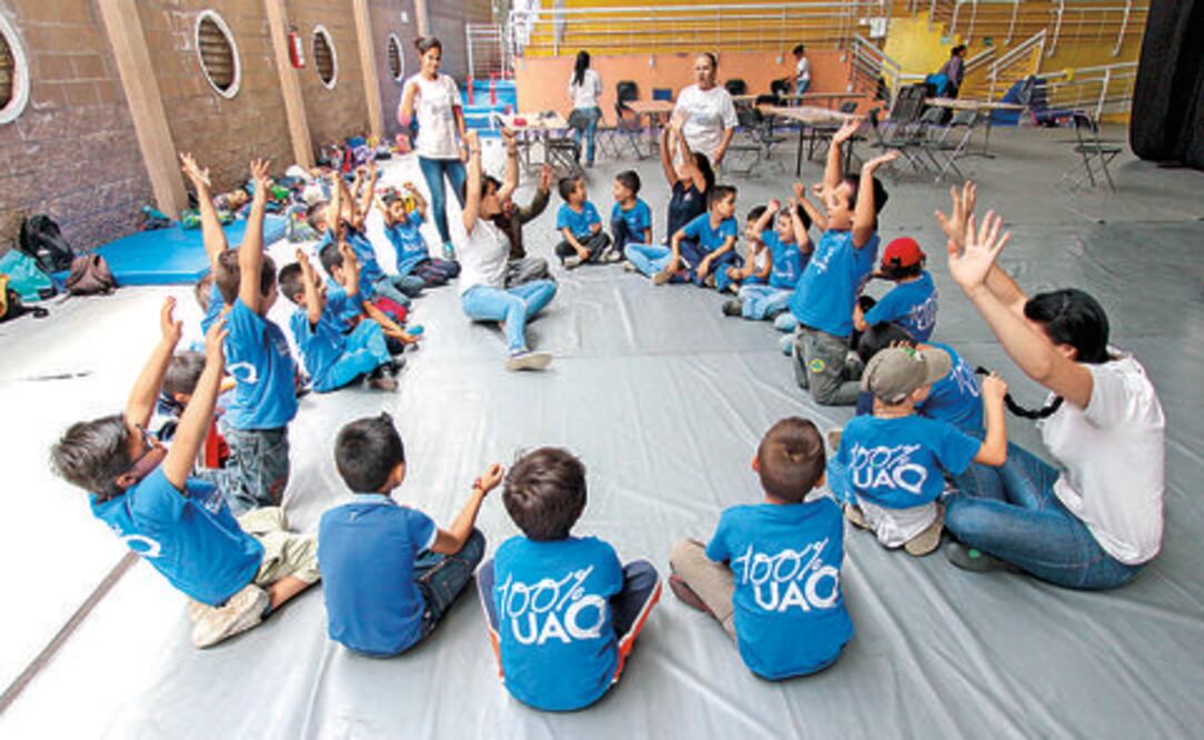 Ofrece UAQ curso de verano inclusivo