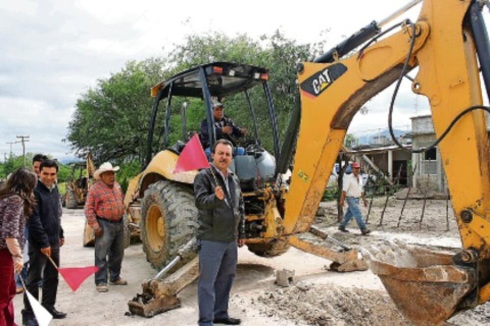 Inician obras de drenaje en La Loma