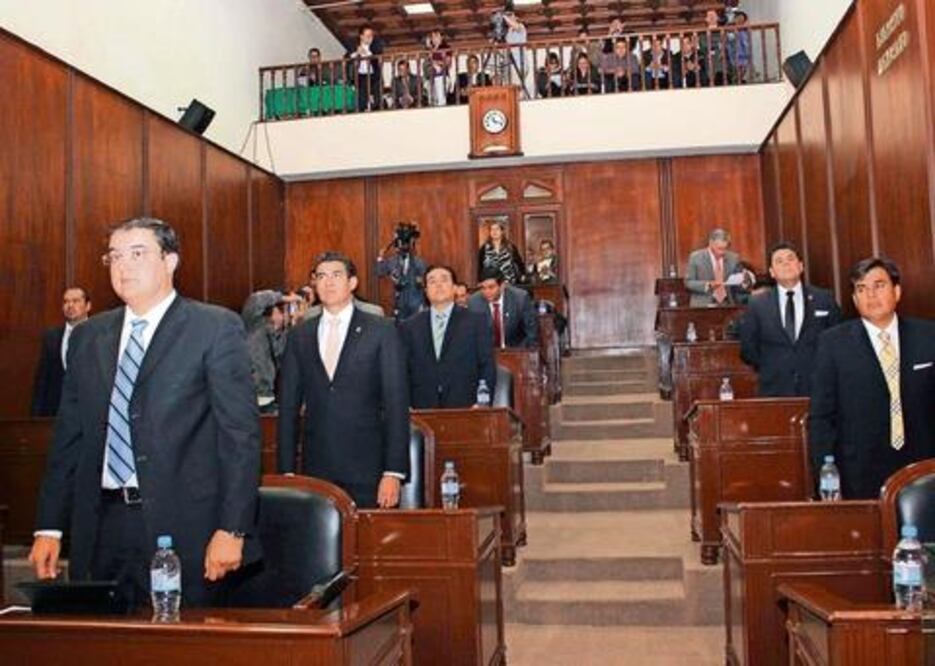 Diputados analizan tablas de valores