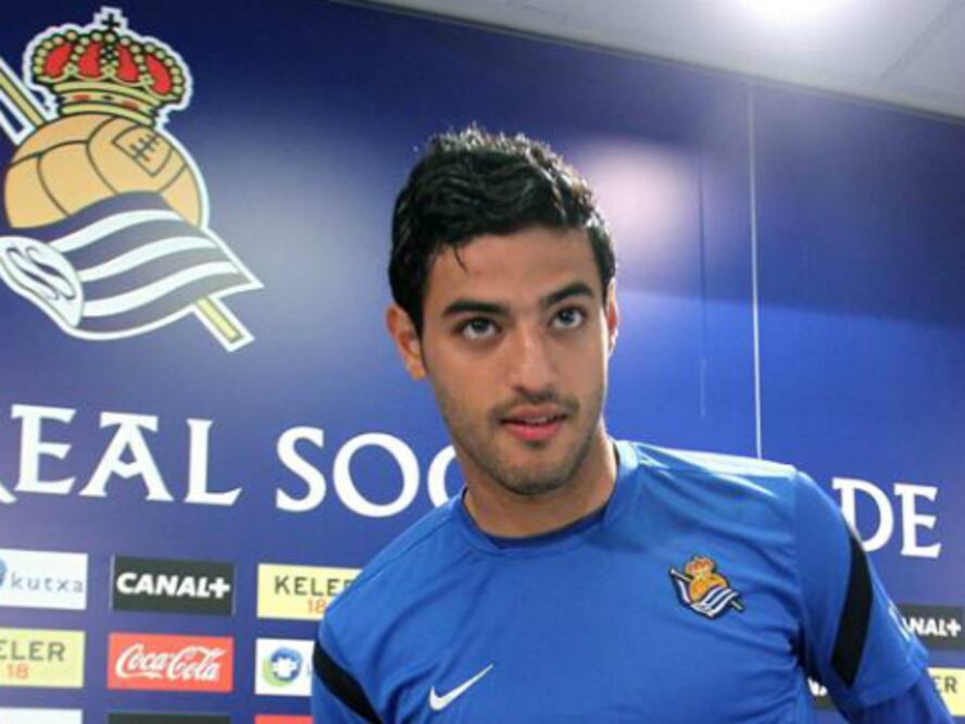 Real Sociedad reprende a Carlos Vela