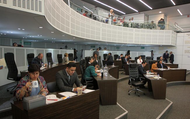 Admiten rezago en 58 Legislatura