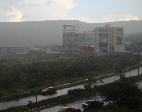 500 mdp  para evitar inundaciones