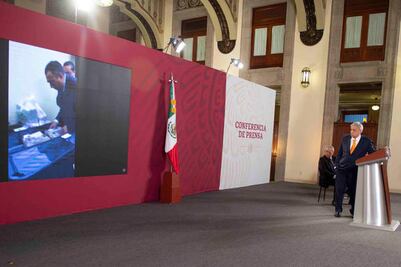 Pide AMLO no “linchar” a Pancho Domínguez por su exsecretario