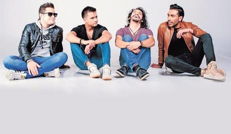 Le Contour conquista con Mi luz