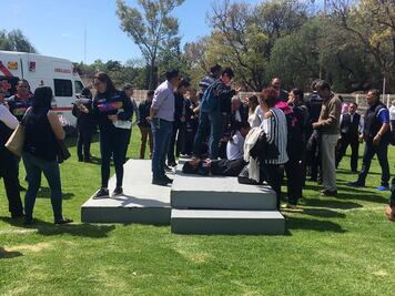 Con seleccionados nacionales, cae grada en evento del gobernador