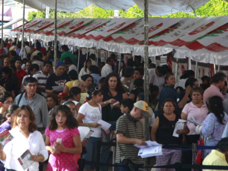 Atiende “De Puerta  en Puerta” a  75 mil