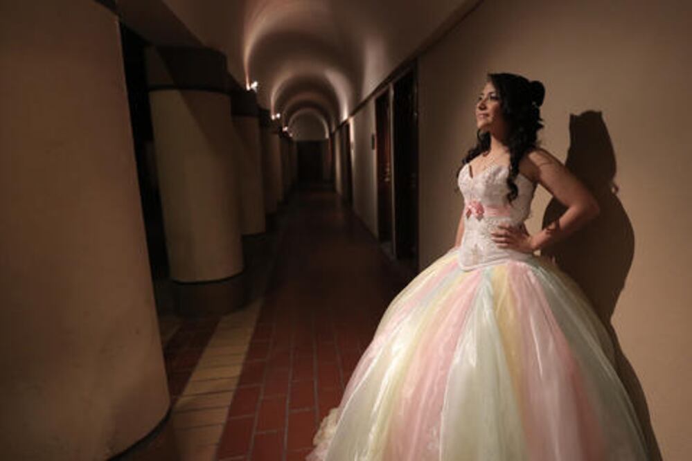 Meli celebra sus XV años a lo grande