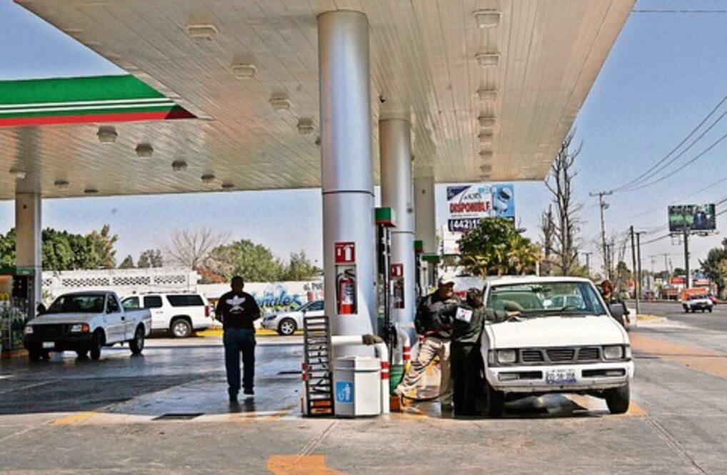 Gobiernos, omisos en caso de gasolineras
