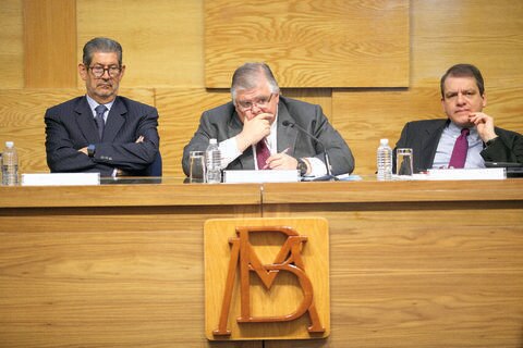 Banxico baja nuevamente pronóstico de crecimiento