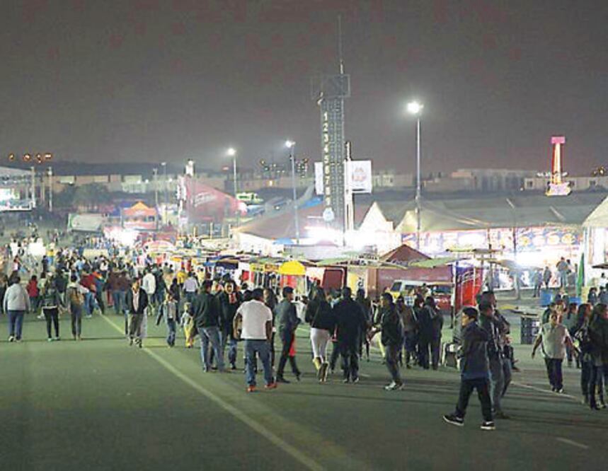 Inicia Feria Ganadera con “lleno total”