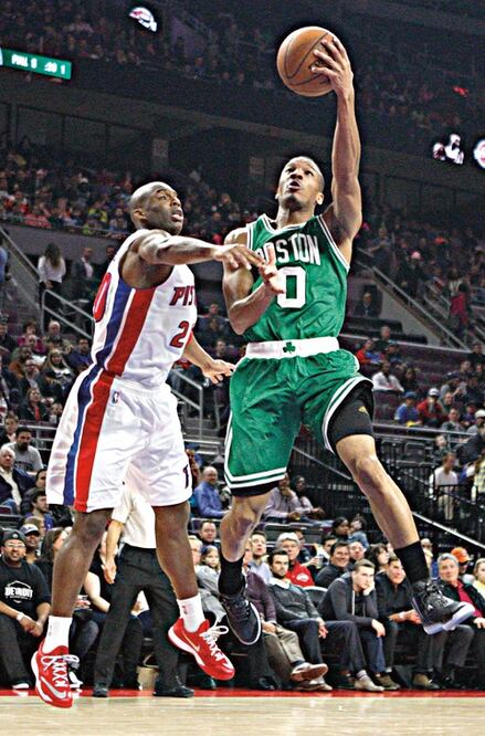 Los Celtics siguen con último boleto