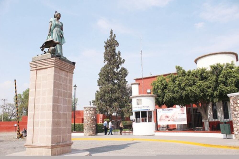 Inician queja 2 alcaldías 